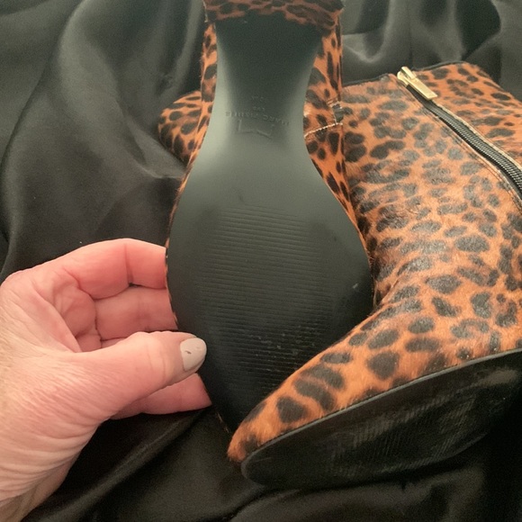 Marc Fisher Leopard Half Boot Size 10M - Picture 7 of 8